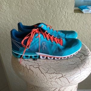 OC OnCloud Couldflow Running Shoes
